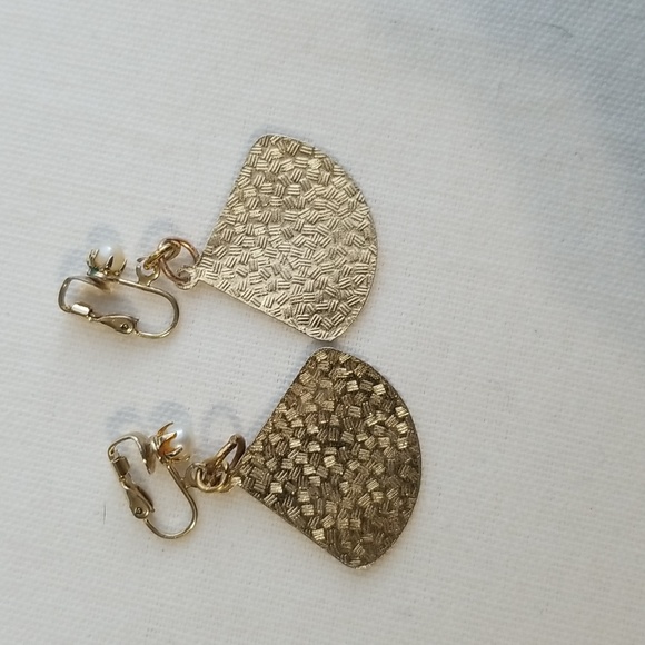 Vintage Clip On Goldtone Cloisonne Earrings - Picture 2 of 3